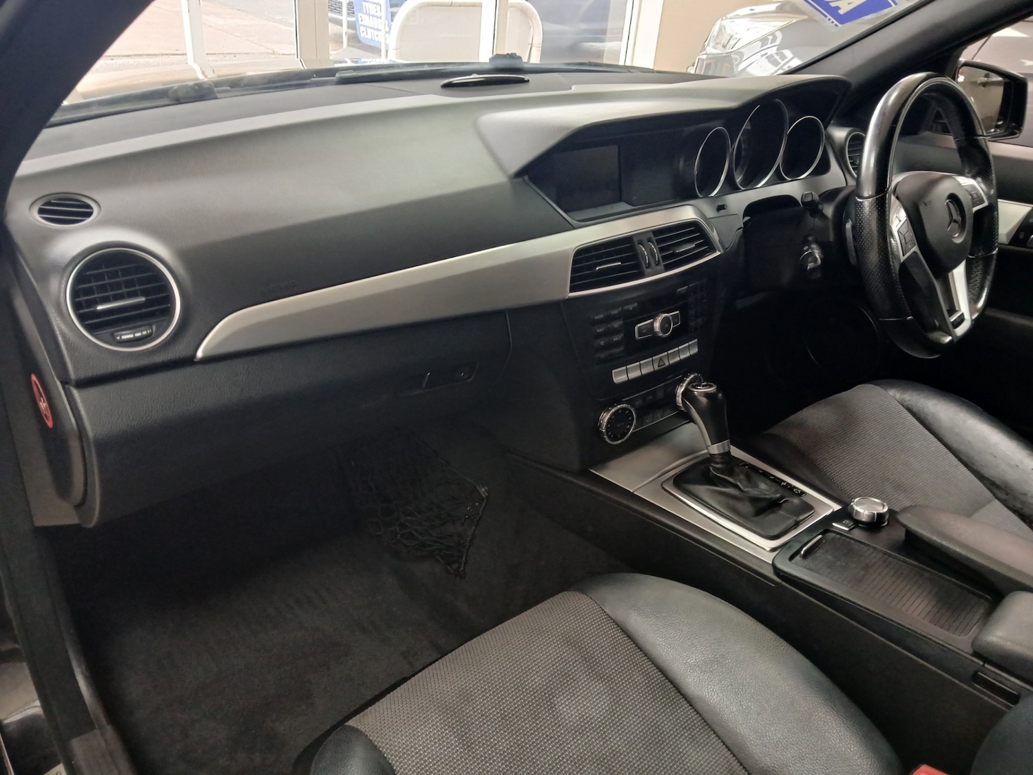 Used Mercedes-Benz C Class 2012 for sale - 77629717: Photo 9