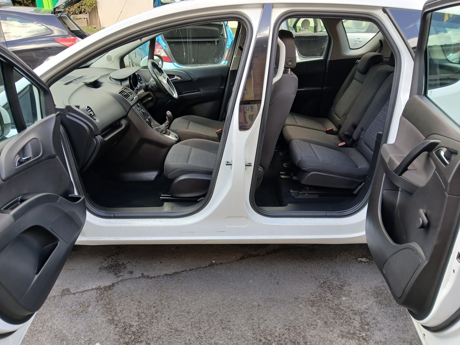 Vehicle 14
