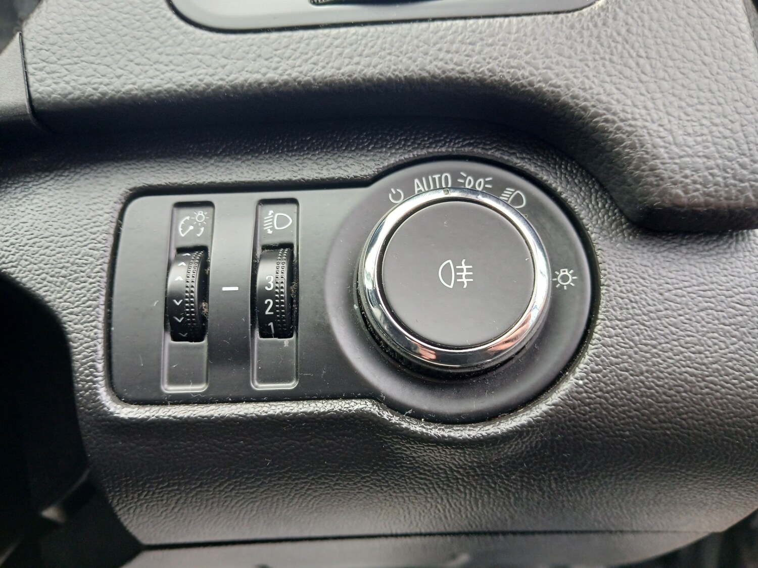 Used Vauxhall Insignia 2013 for sale - 77516273: Photo 32