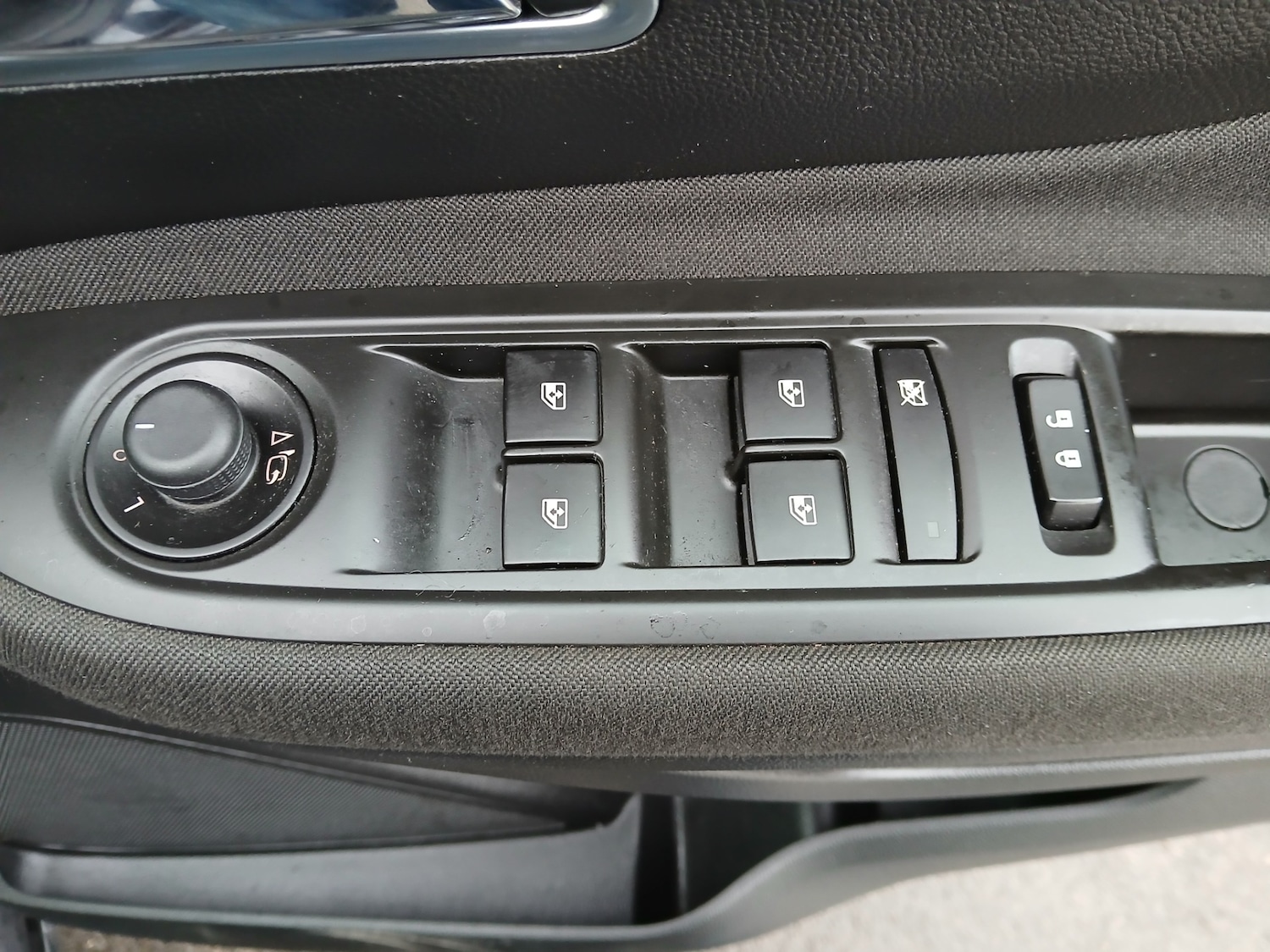 Used Vauxhall Mokka 2016 for sale - 77234509: Photo 32