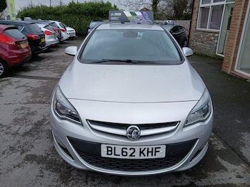 Used Vauxhall Astra 2013 for sale - 77247803: Photo