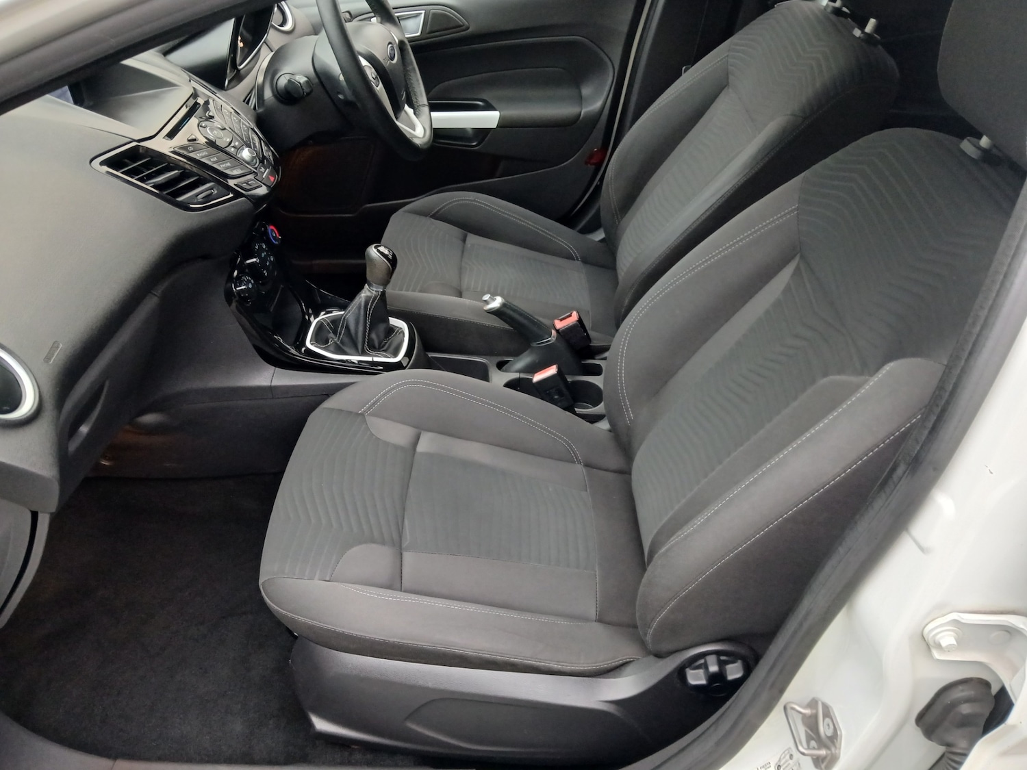 Used Ford Fiesta 2016 for sale - 76494158: Photo 10