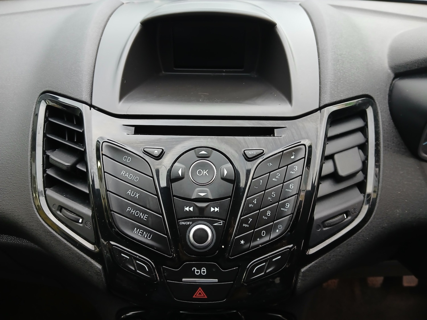 Used Ford Fiesta 2016 for sale - 76494158: Photo 25