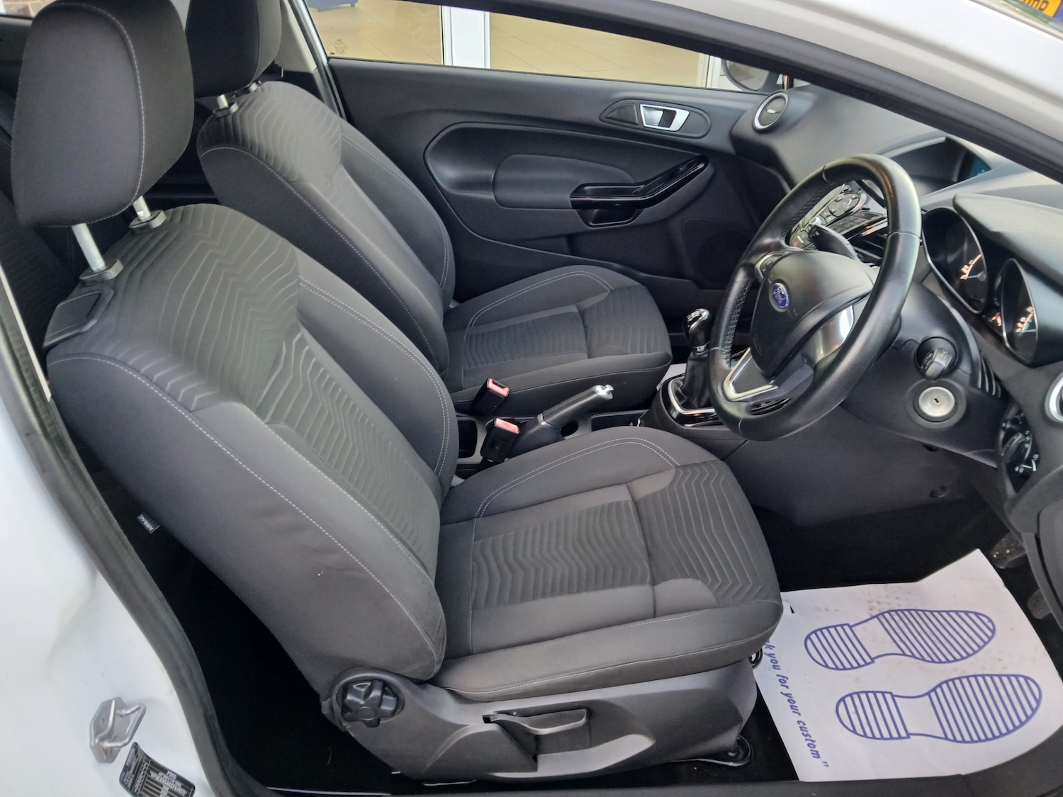 Used Ford Fiesta 2015 for sale - 76613549: Photo 16