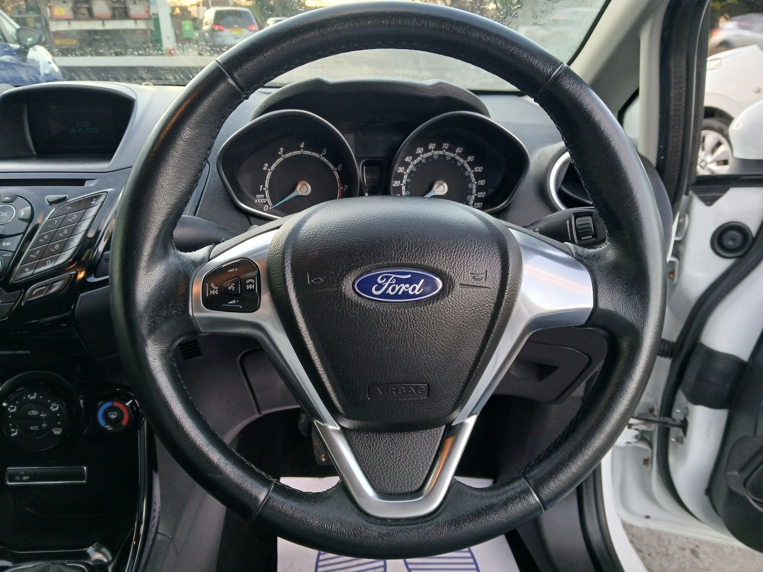 Used Ford Fiesta 2015 for sale - 76613549: Photo 19