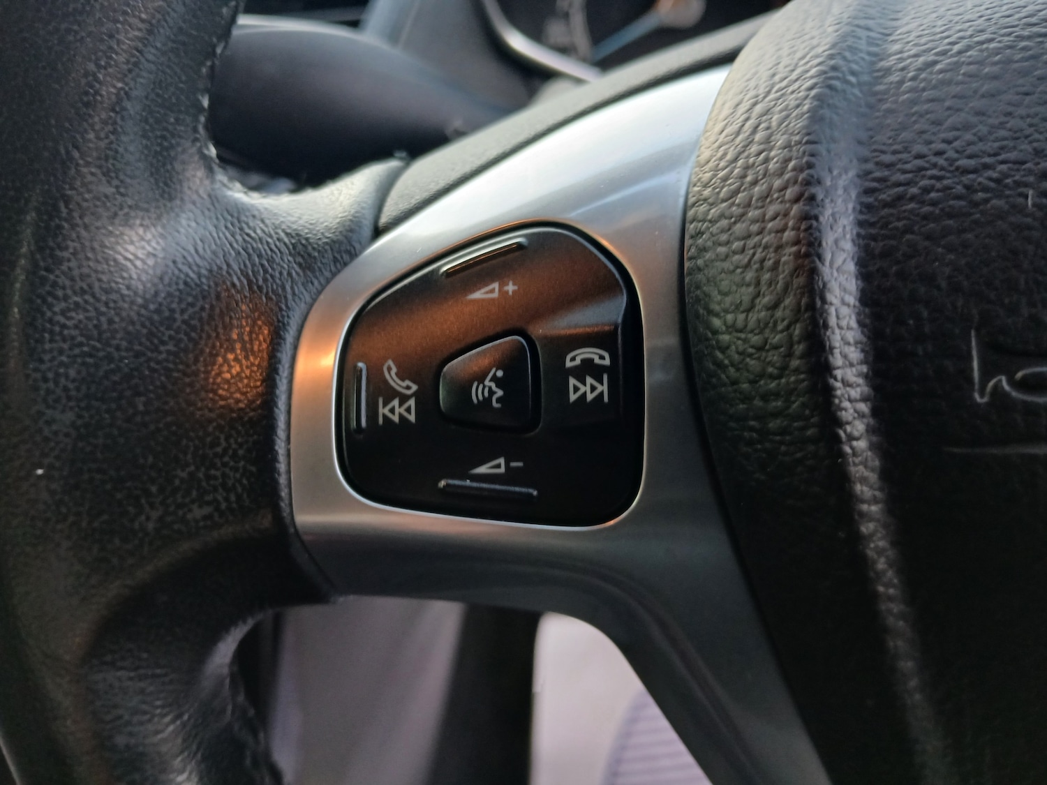 Used Ford Fiesta 2015 for sale - 76613549: Photo 25