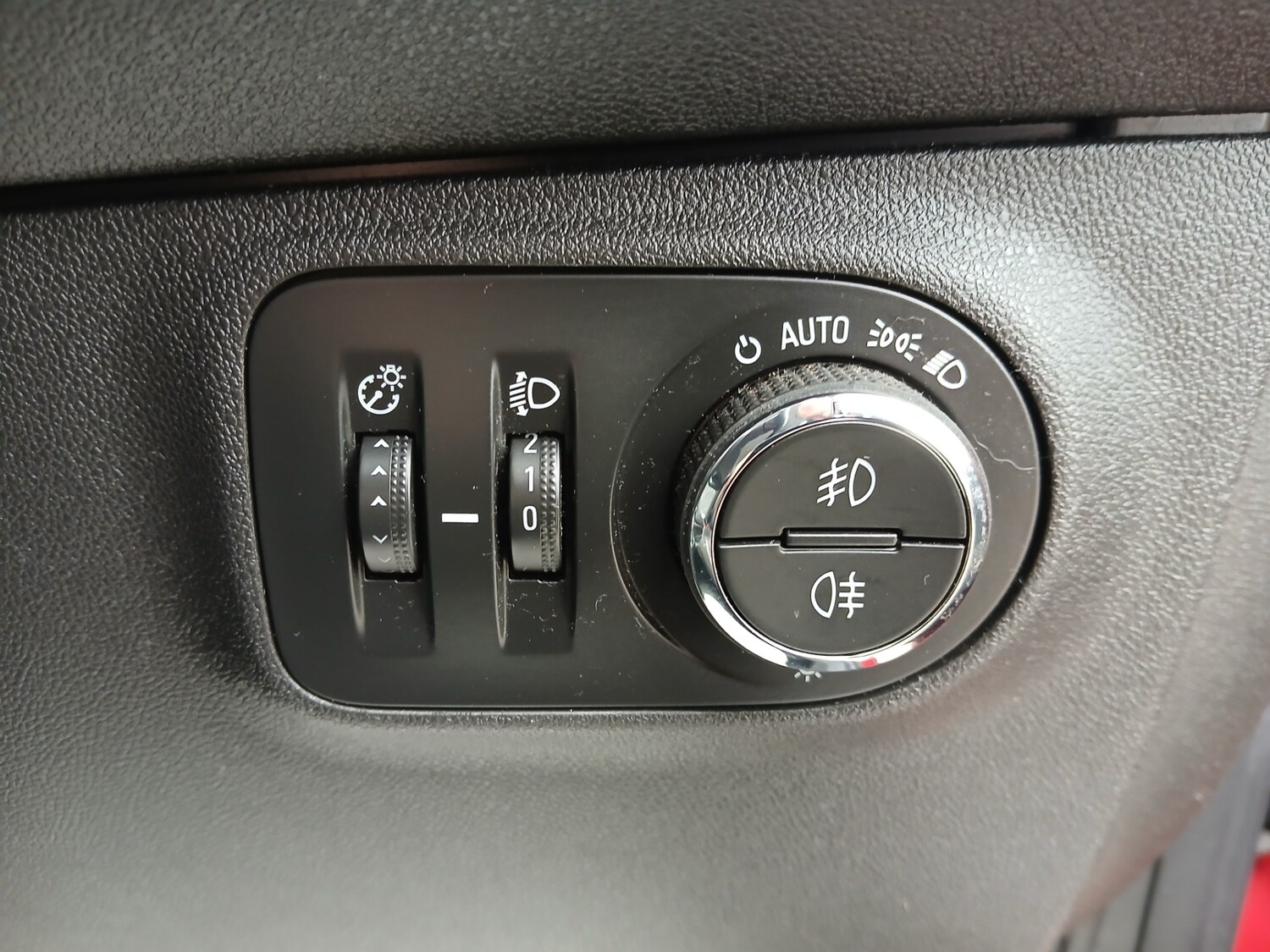 Used Vauxhall Corsa 2015 for sale - 78197449: Photo 28