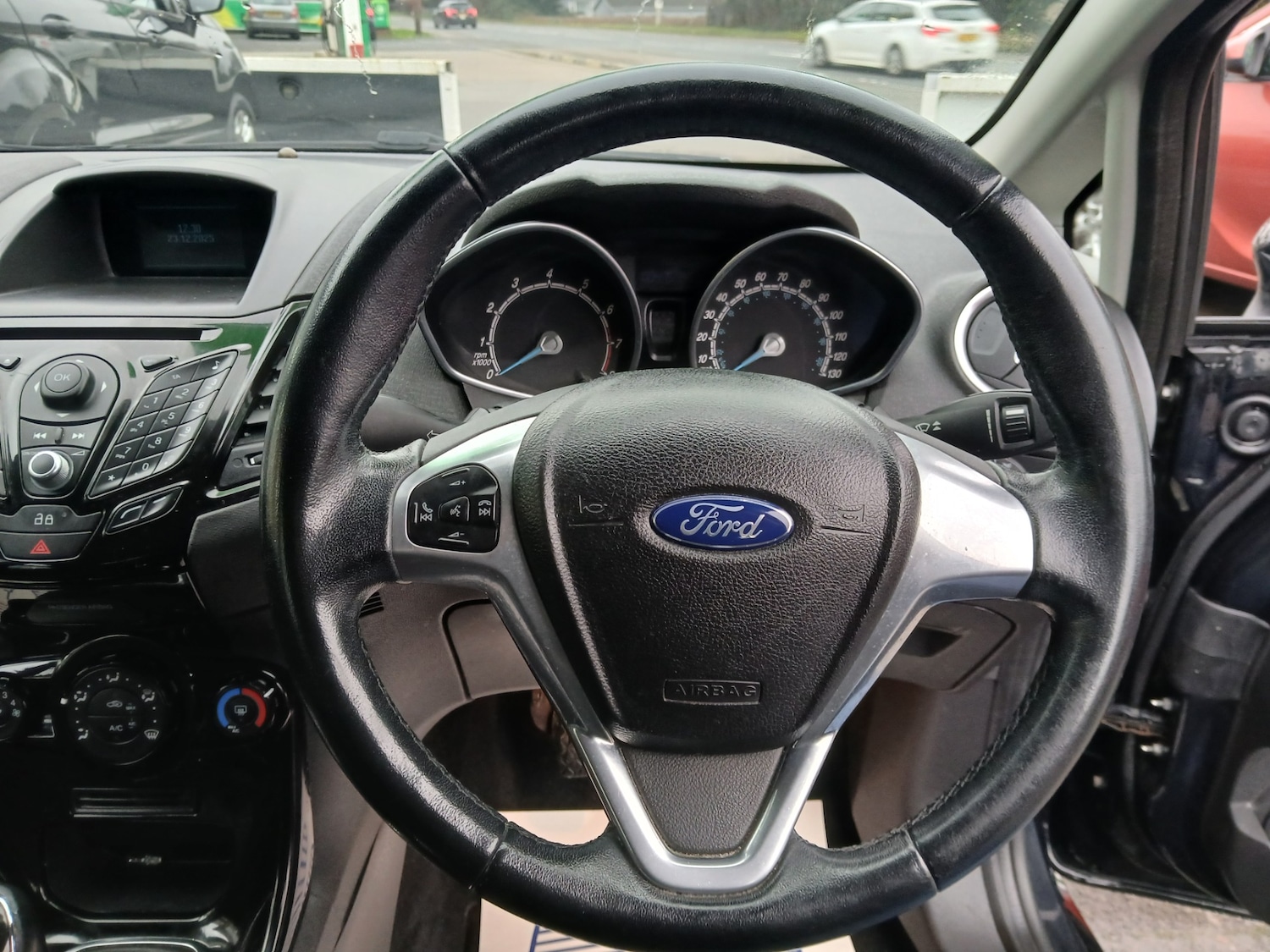Used Ford Fiesta 2013 for sale - 77036153: Photo 32