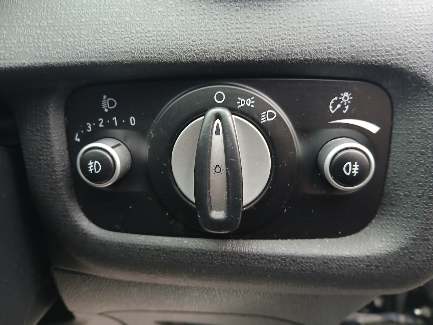 Used Ford Fiesta 2013 for sale - 77036153: Photo 40