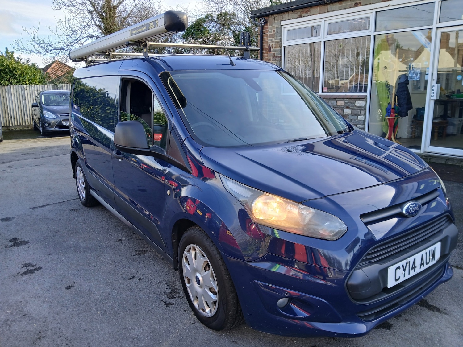 Used Ford Transit Connect 2014 for sale - 77630184: Photo 1