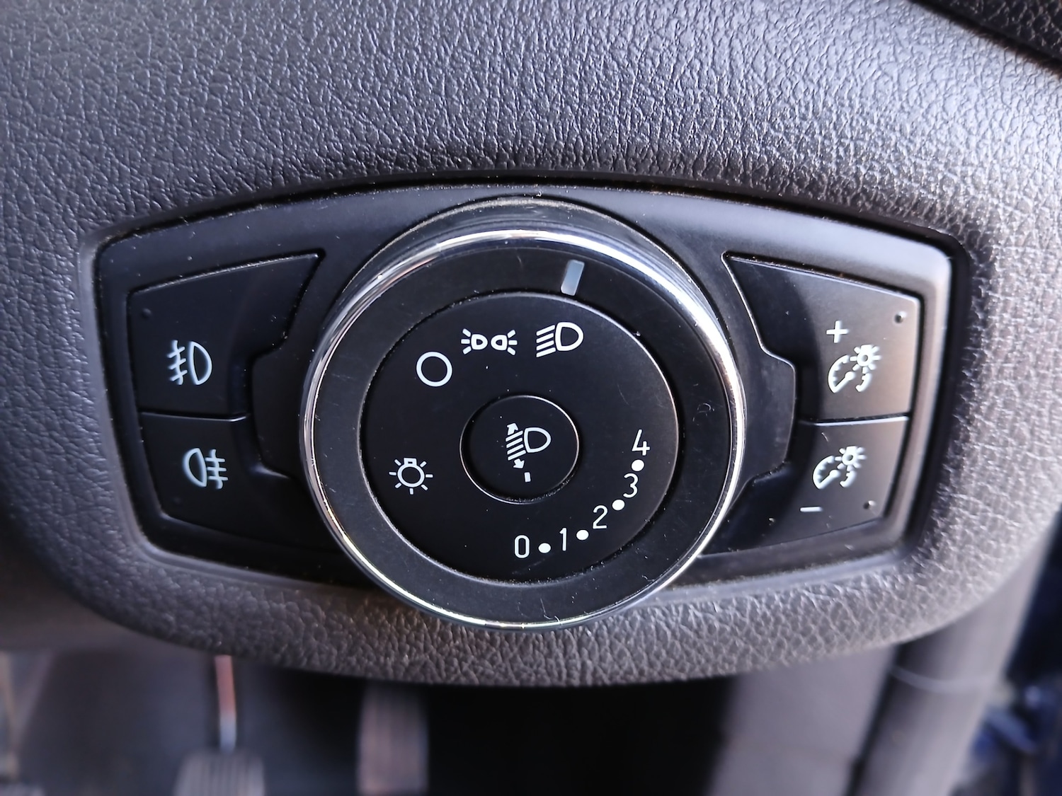 Used Ford Transit Connect 2014 for sale - 77630184: Photo 25