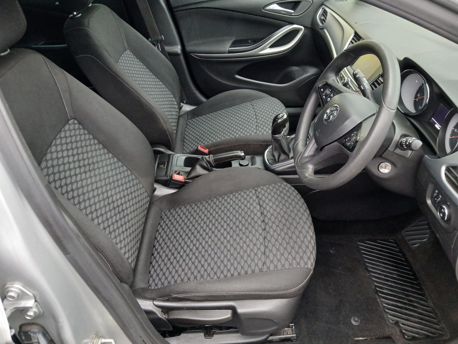 Used Vauxhall Astra 2018 for sale - 76589739: Photo 19