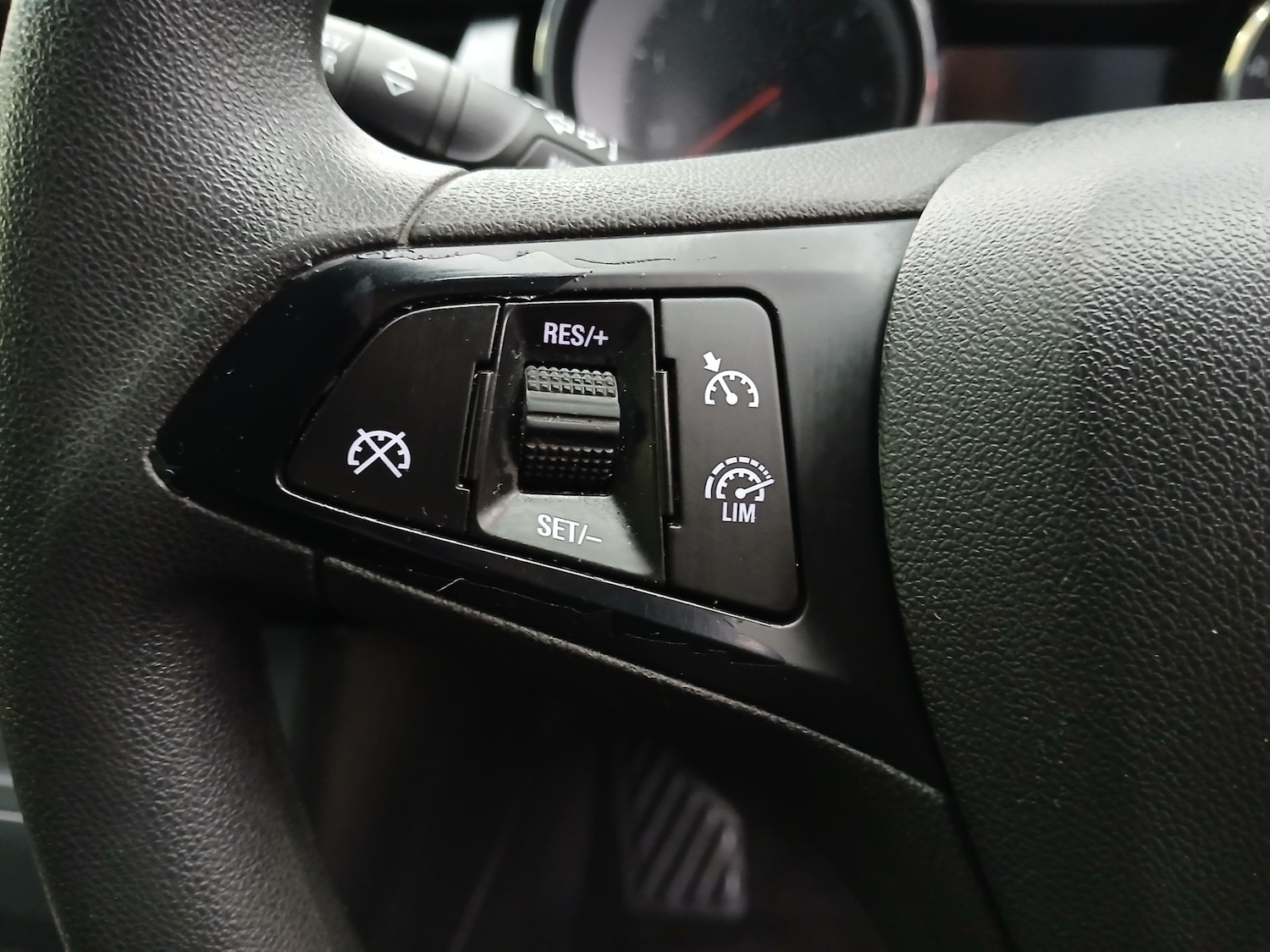 Used Vauxhall Astra 2018 for sale - 76589739: Photo 29