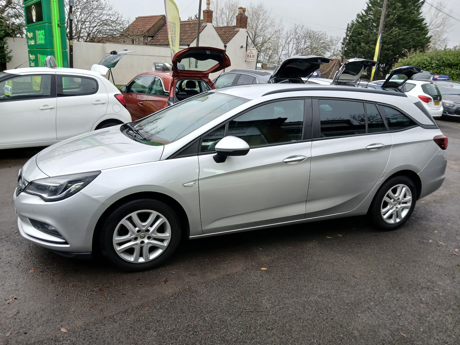 Used Vauxhall Astra 2018 for sale - 76589739: Photo 4