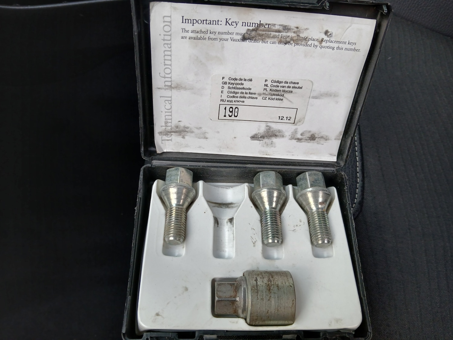 Used Vauxhall ADAM 2014 for sale - 76427874: Photo 12