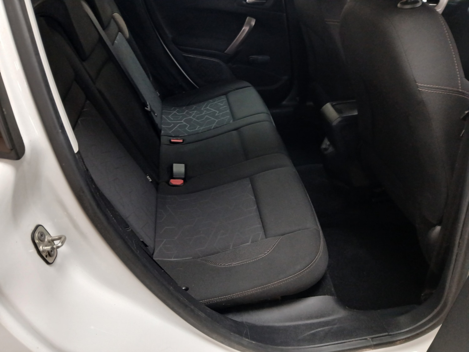 Used Peugeot 2008 2015 for sale - 77568751: Photo 16