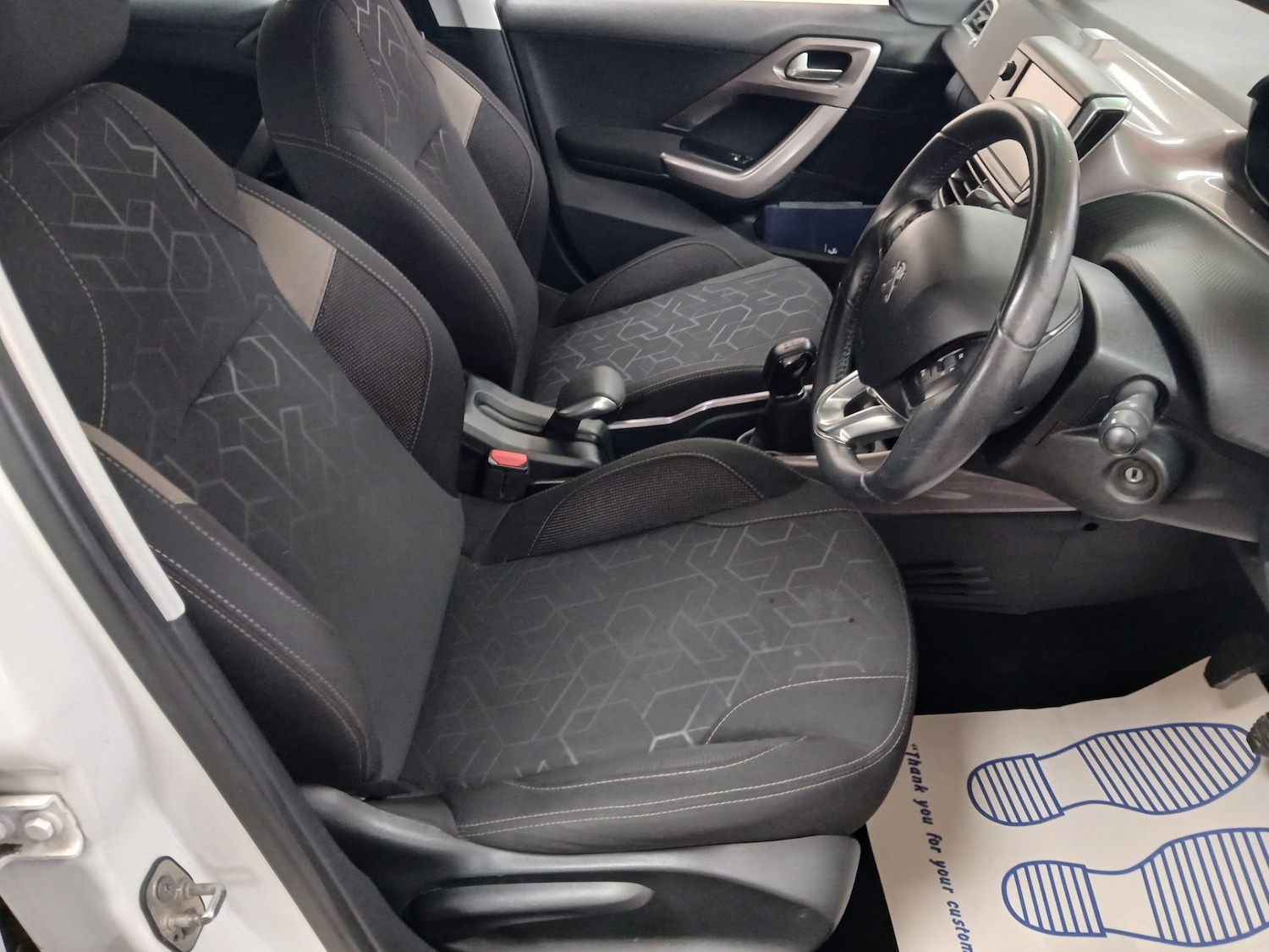 Used Peugeot 2008 2015 for sale - 77568751: Photo 18