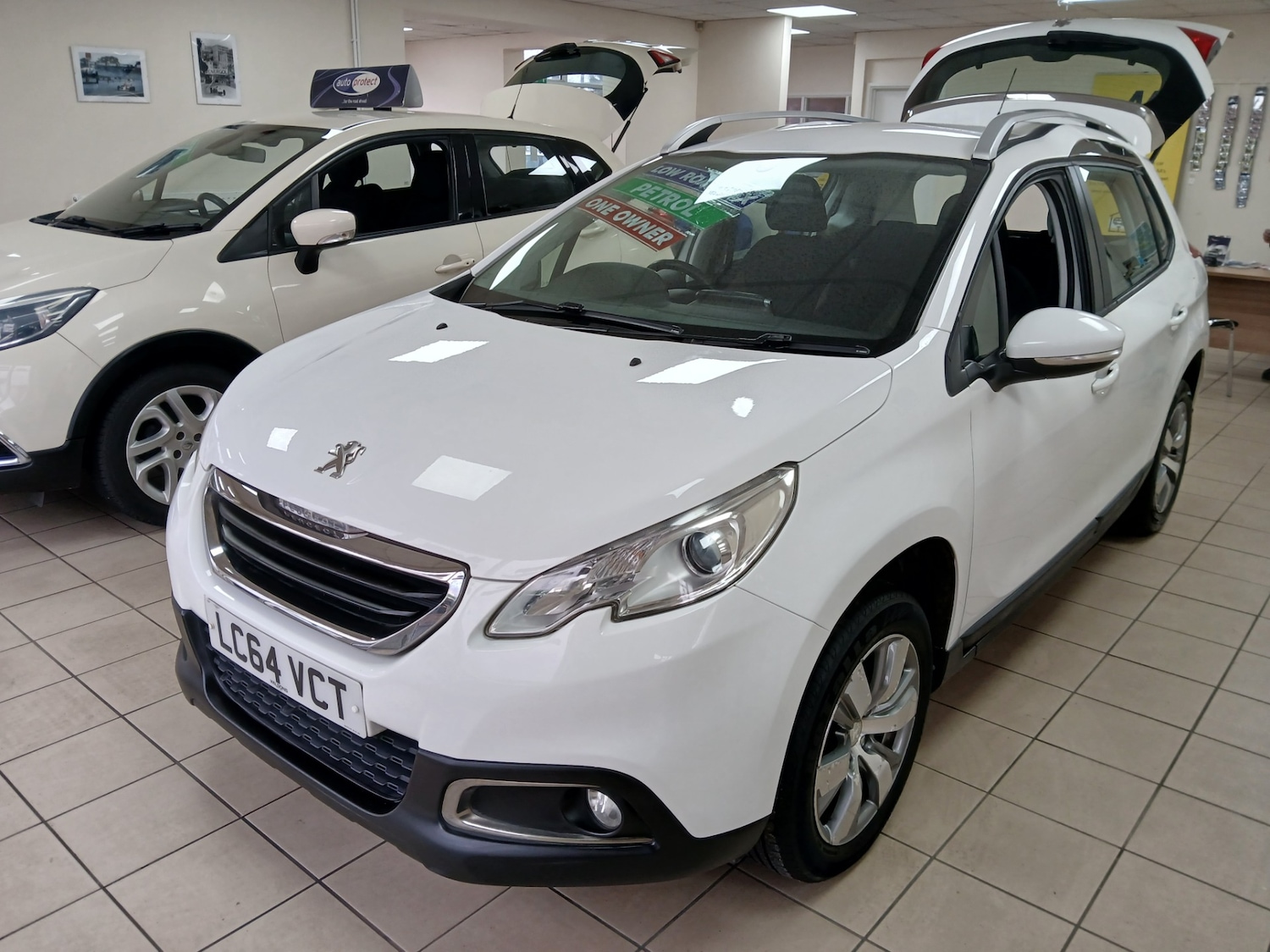 Used Peugeot 2008 2015 for sale - 77568751: Photo 3