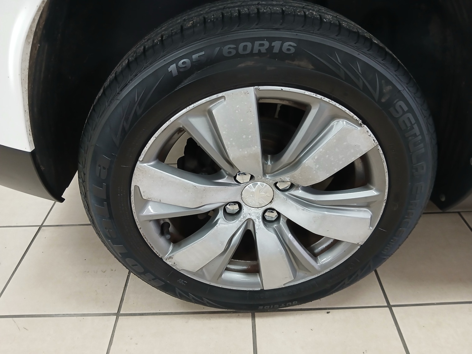 Used Peugeot 2008 2015 for sale - 77568751: Photo 31