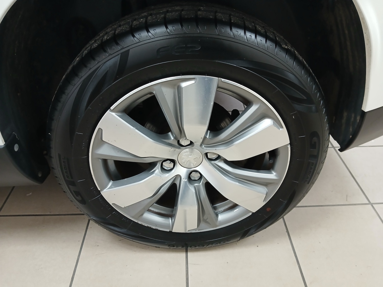 Used Peugeot 2008 2015 for sale - 77568751: Photo 32