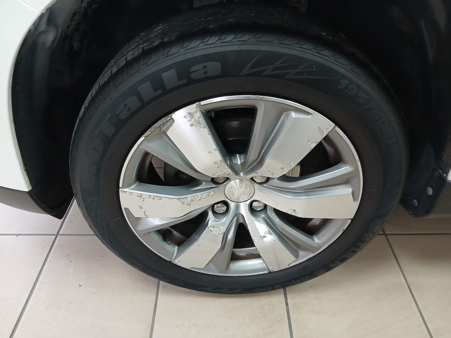 Used Peugeot 2008 2015 for sale - 77568751: Photo 33