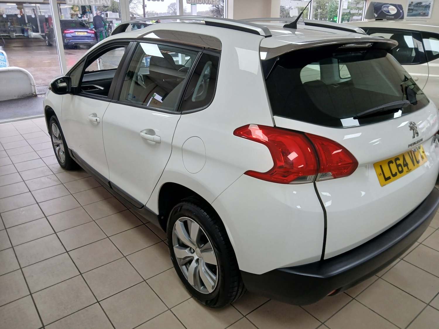 Used Peugeot 2008 2015 for sale - 77568751: Photo 5