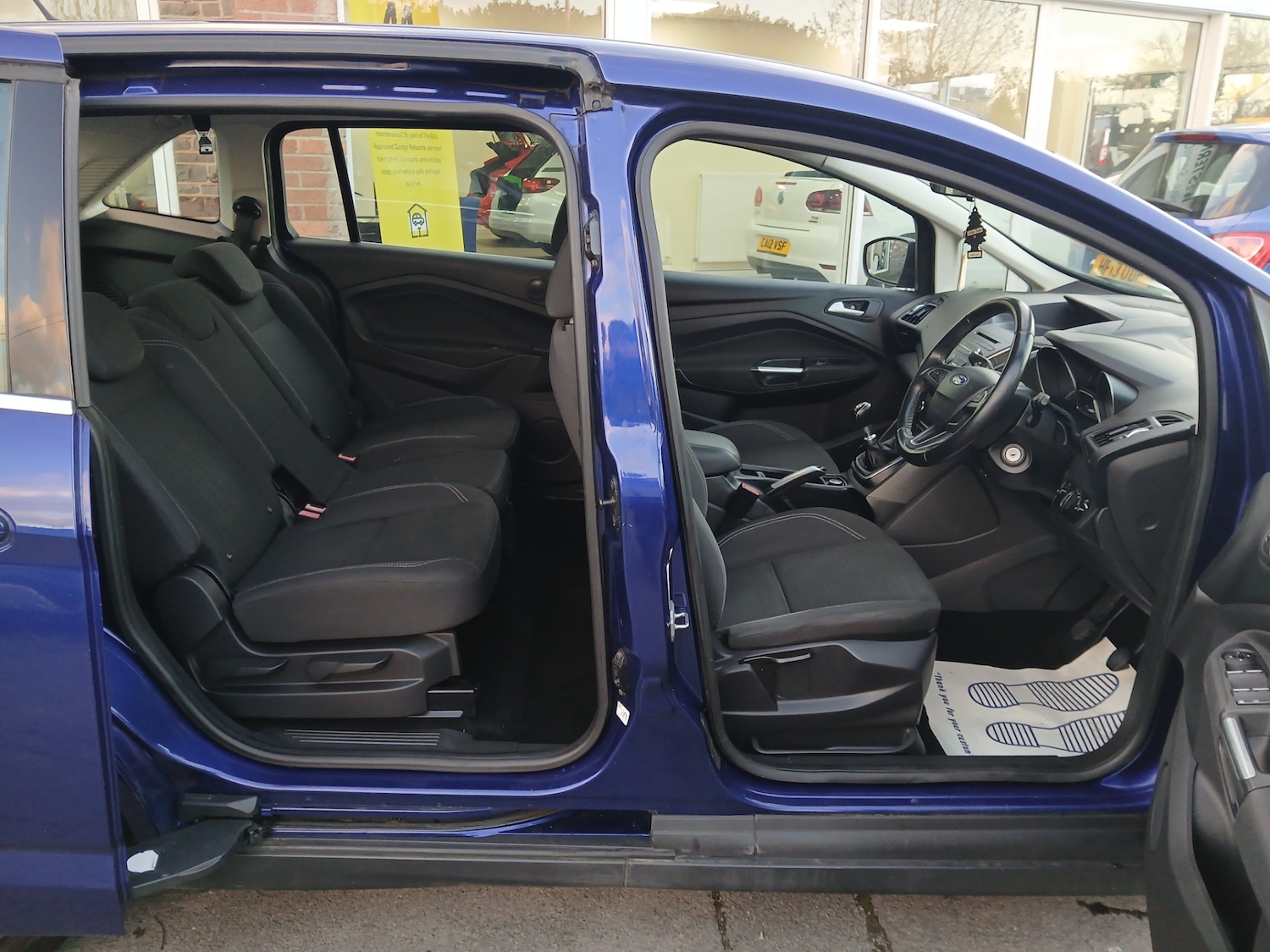 Used Ford Grand C-Max 2015 for sale - 76613434: Photo 19