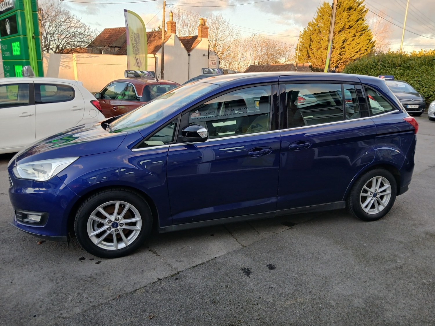 Used Ford Grand C-Max 2015 for sale - 76613434: Photo 4