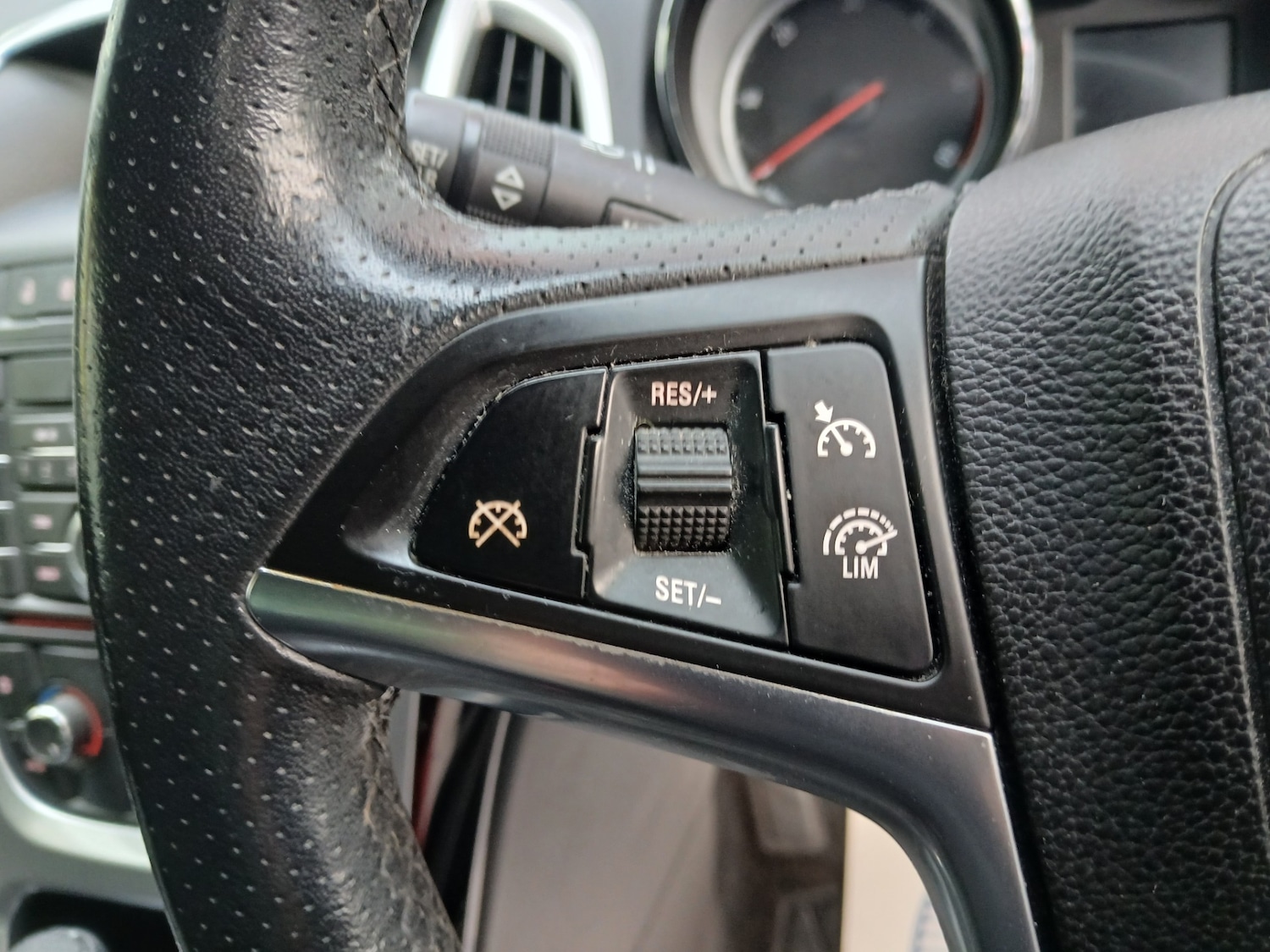 Used Vauxhall Astra GTC 2013 for sale - 76427743: Photo 25