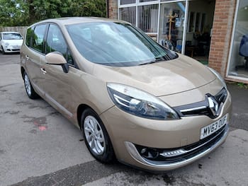 Used Renault Grand Scenic 2013 for sale - 79732511: Photo