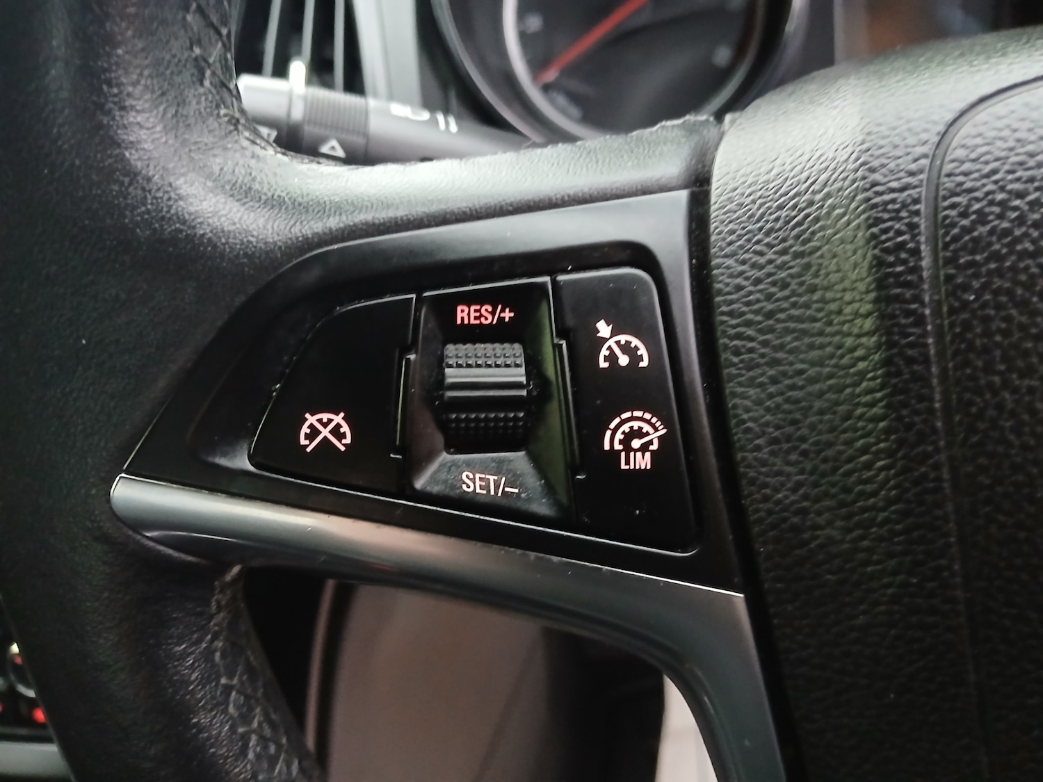 Used Vauxhall Astra 2015 for sale - 76906403: Photo 27