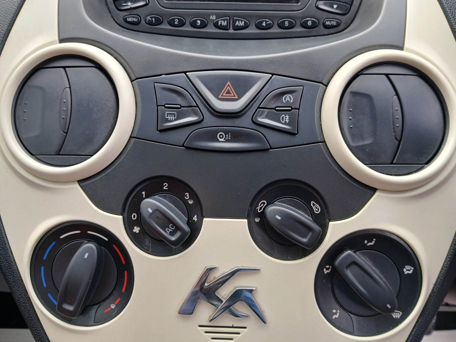 Used Ford Ka 2015 for sale - 77845061: Photo 21