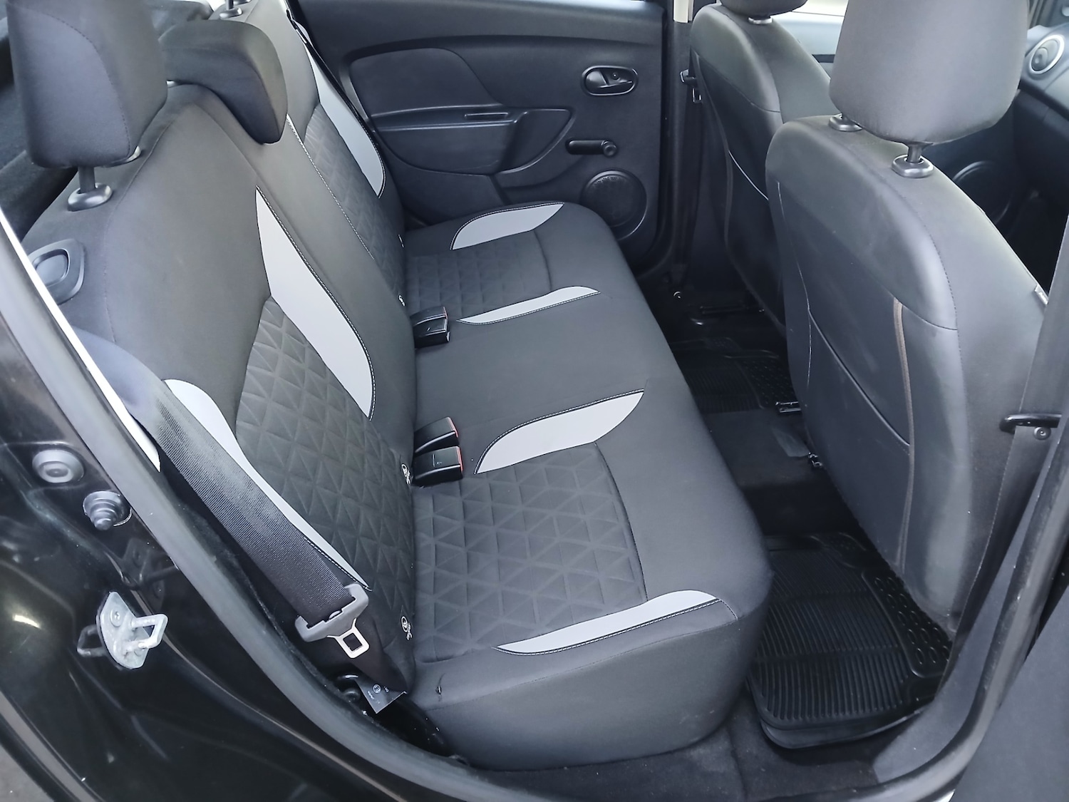 Used Dacia Sandero Stepway 2014 for sale - 76626796: Photo 19