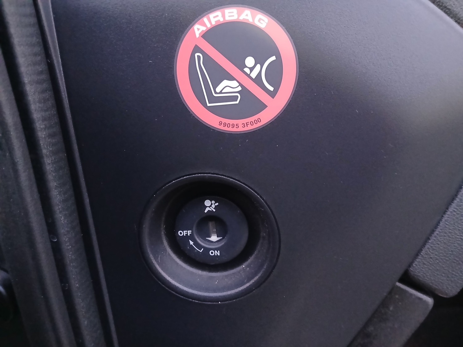 Used Nissan Qashqai 2013 for sale - 76640690: Photo 11