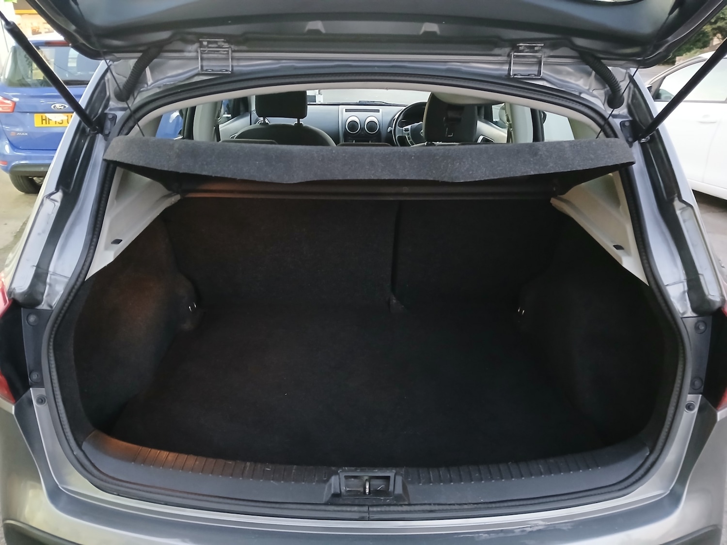 Used Nissan Qashqai 2013 for sale - 76640690: Photo 16