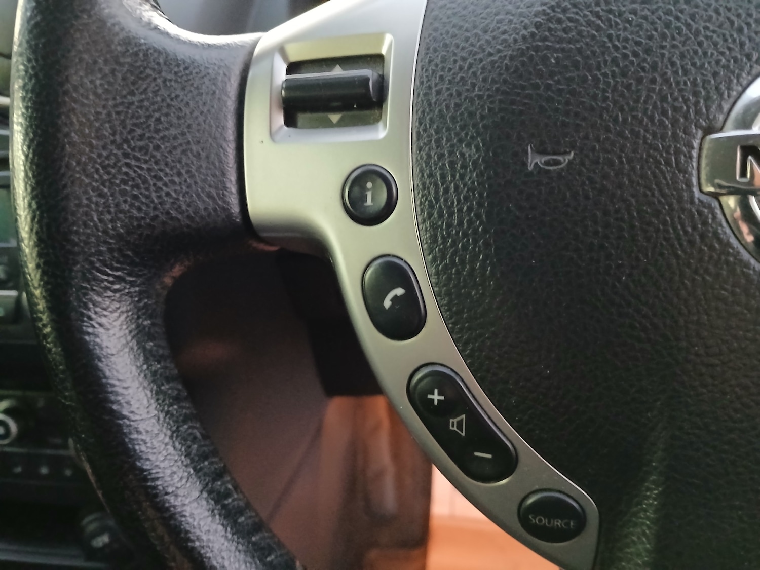 Used Nissan Qashqai 2013 for sale - 76640690: Photo 29