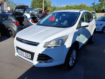 Used Ford Kuga 2015 for sale - 76027930: Photo