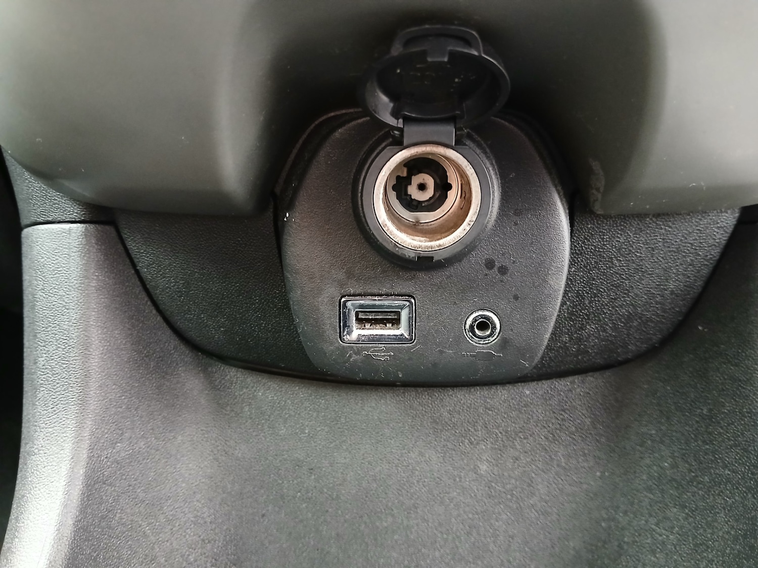 Used Citroen C1 2014 for sale - 76286586: Photo 25