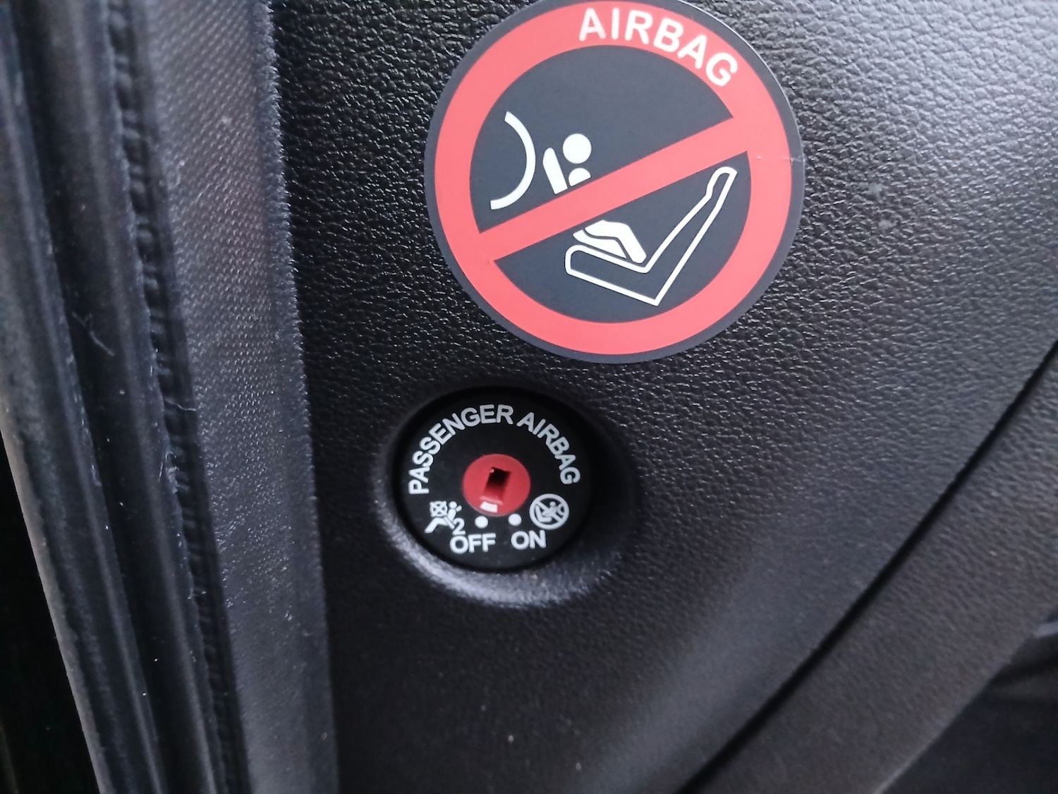 Used Ford B-MAX 2015 for sale - 76918224: Photo 12