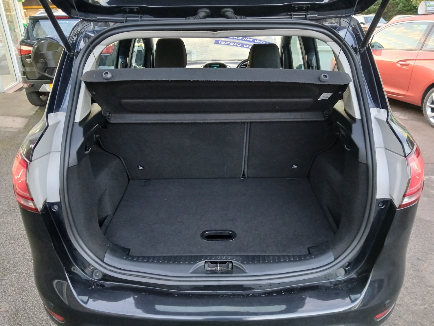 Used Ford B-MAX 2015 for sale - 76918224: Photo 15