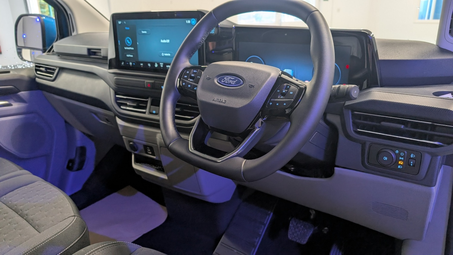 Used Ford Transit Custom for sale - 76415517: Photo 13