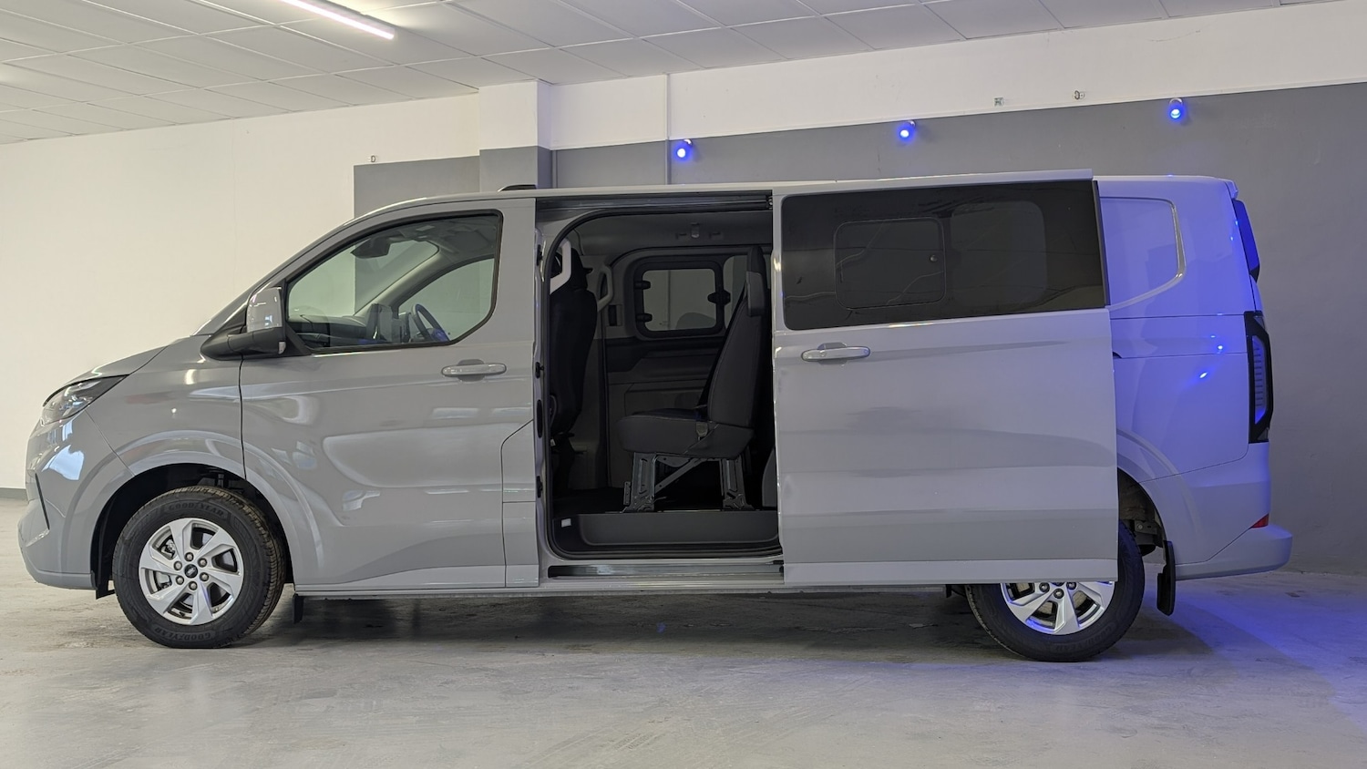 Used Ford Transit Custom for sale - 76415476: Photo 6