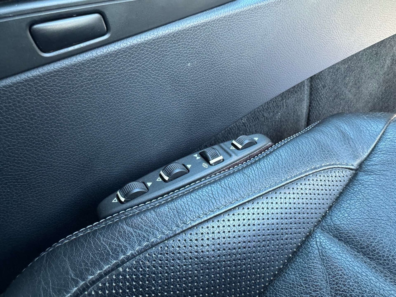 Used Mercedes-Benz E Class 2014 for sale - 76669798: Photo 23