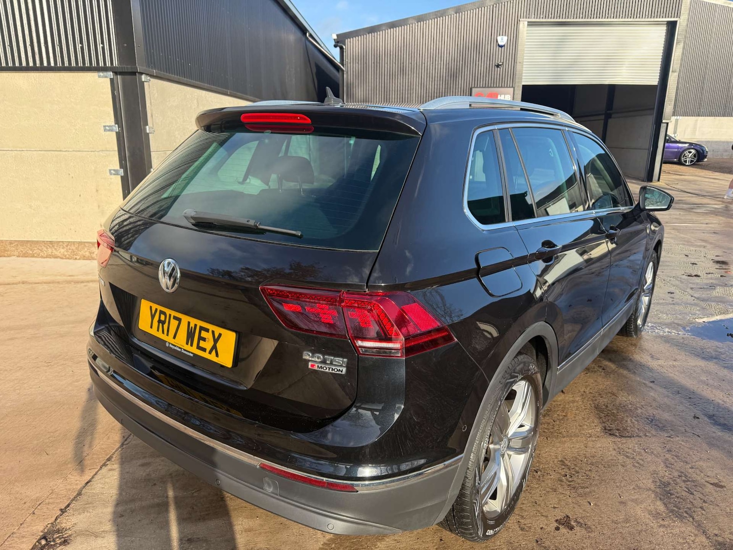 Used Volkswagen Tiguan 2017 for sale - 76971071: Photo 2
