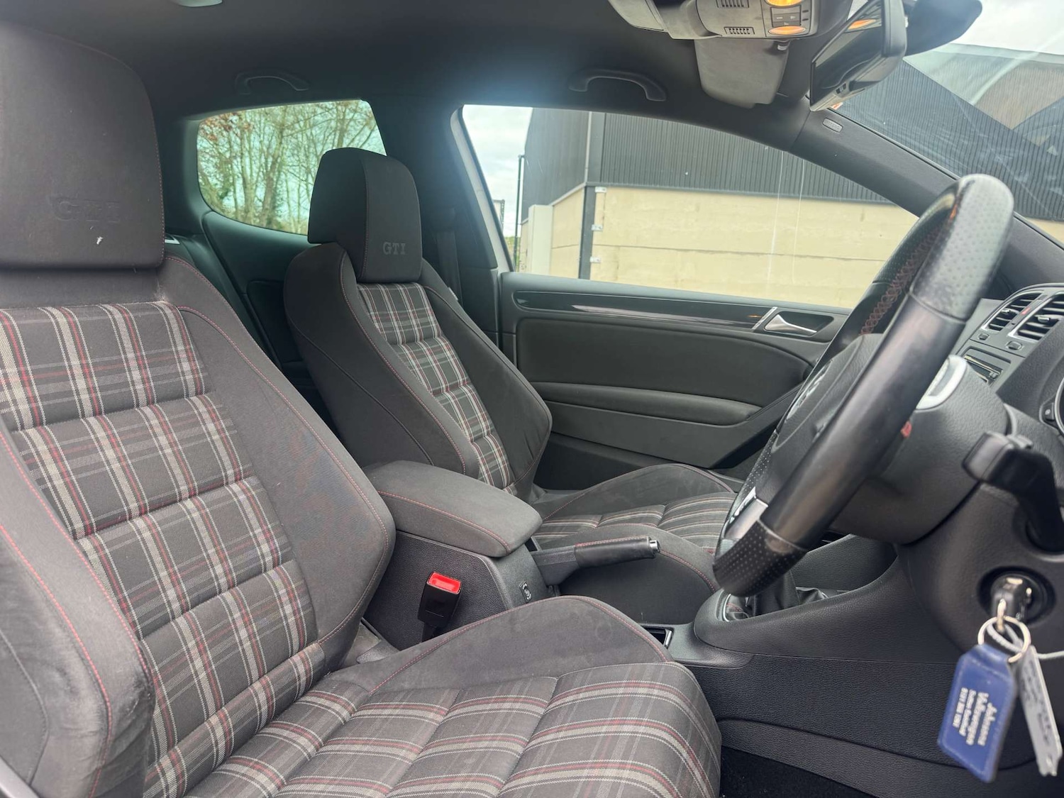 Used Volkswagen Golf 2010 for sale - 77562682: Photo 10