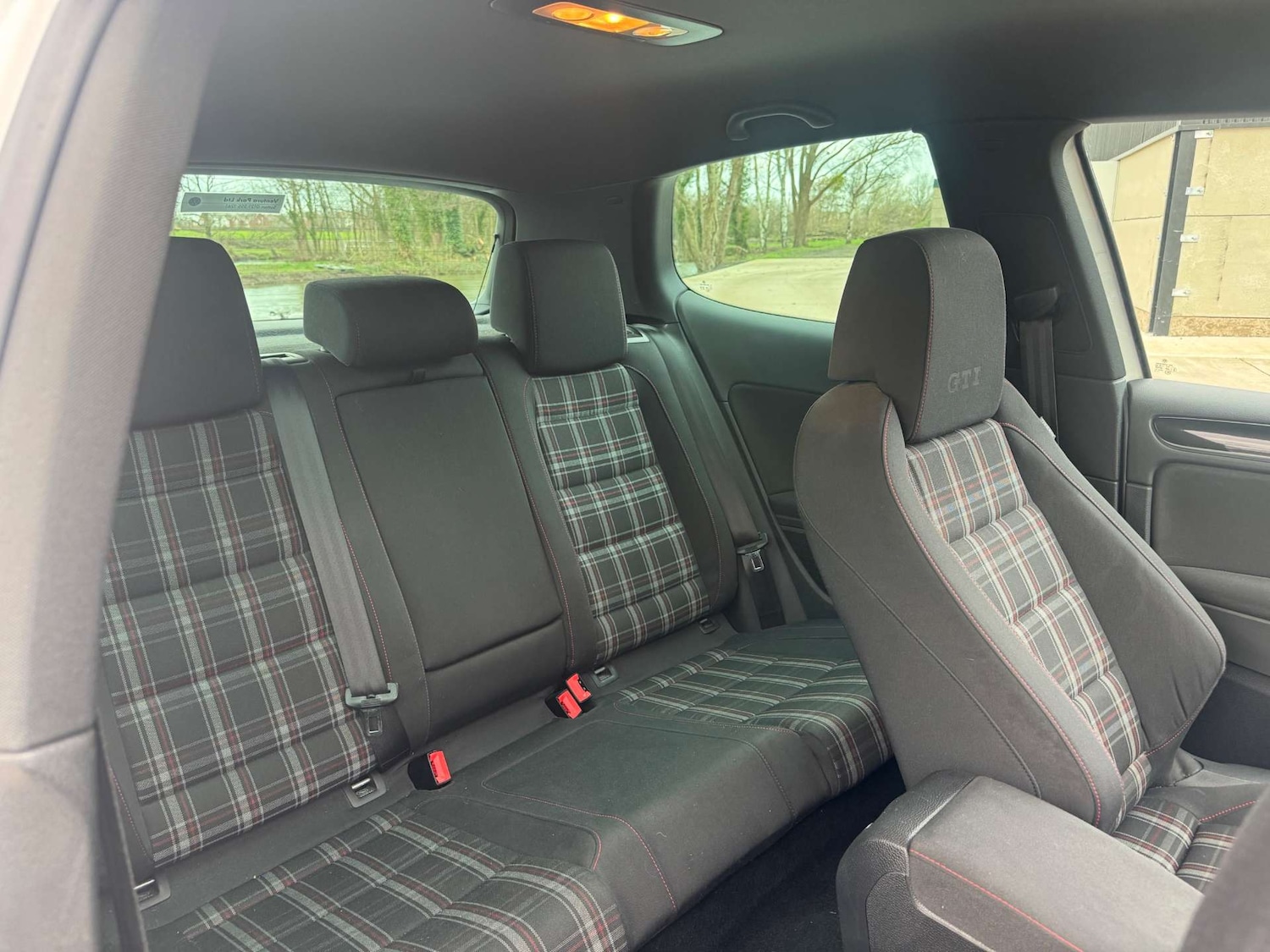 Used Volkswagen Golf 2010 for sale - 77562682: Photo 15