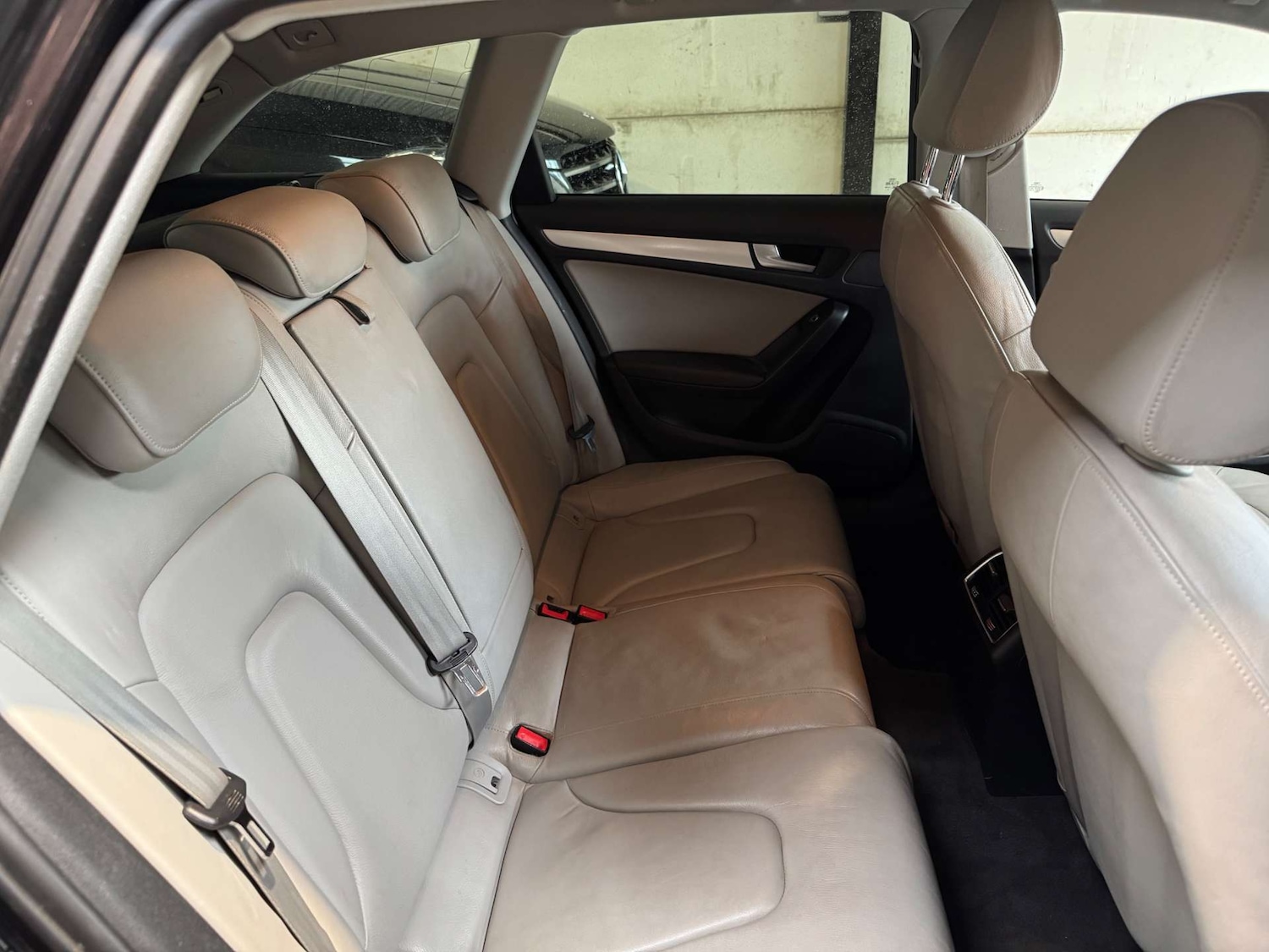 Used Audi A4 2015 for sale - 77492505: Photo 15