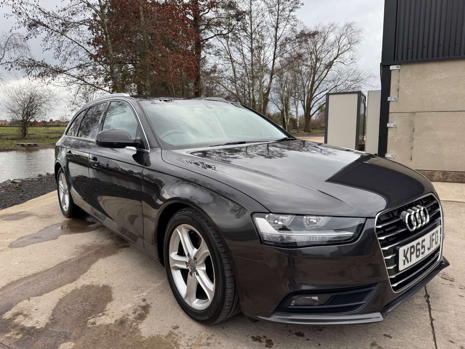 Used Audi A4 2015 for sale - 77492505: Photo 3