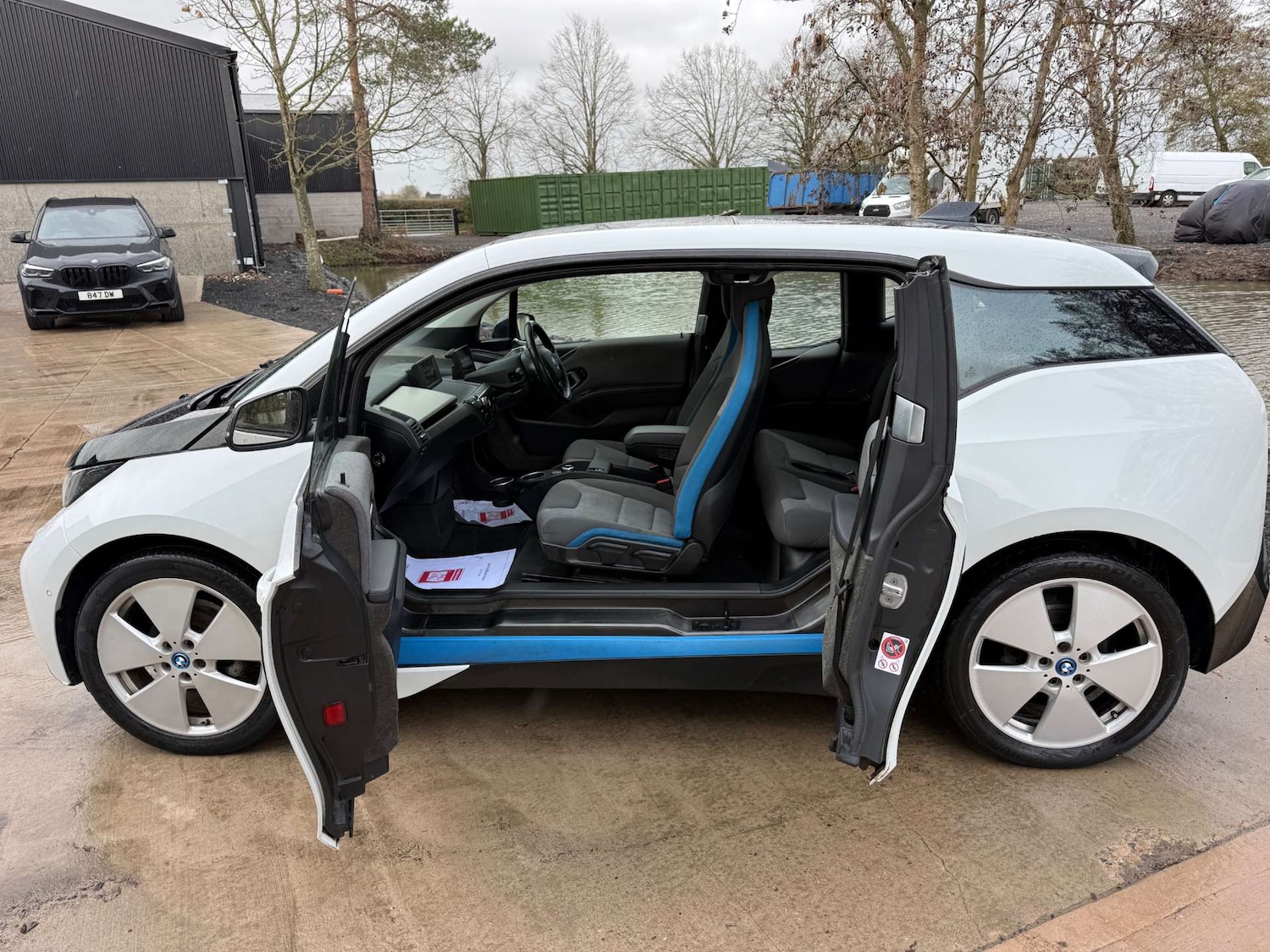 Used BMW i3 2017 for sale - 77409787: Photo 2