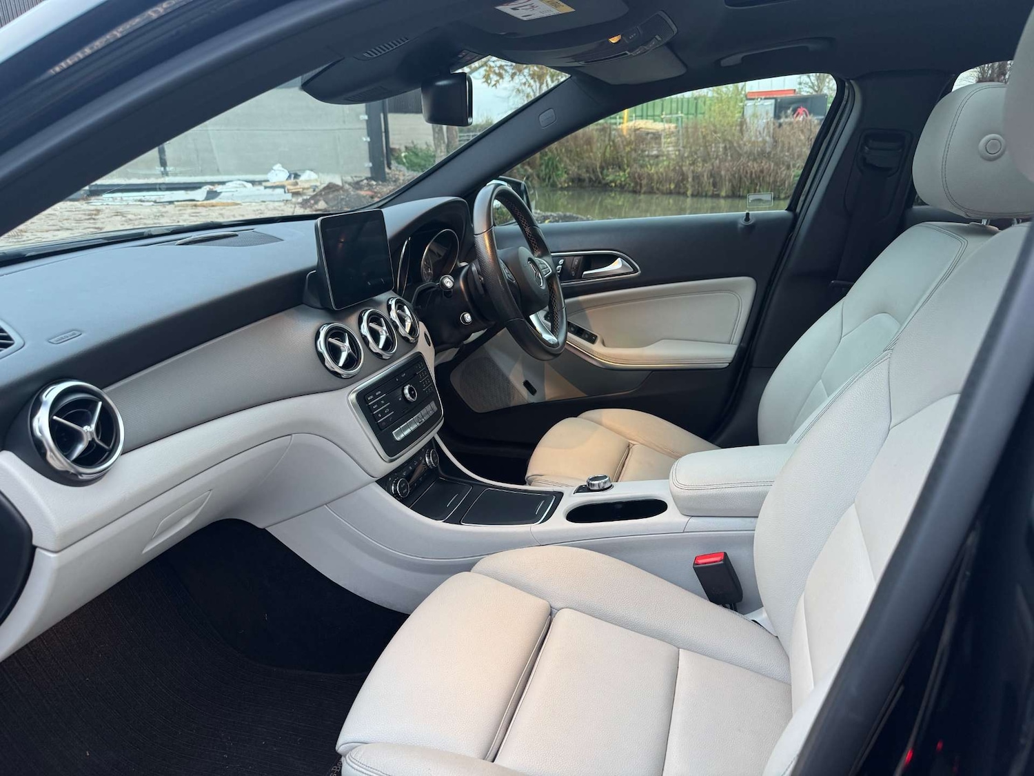 Used Mercedes-Benz GLA 2017 for sale - 76577482: Photo 14